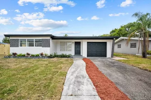 1014 S 28th, Hollywood, FL 33020