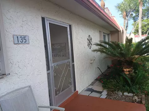 135 Lake Dora Dr, West Palm Beach, FL 33411