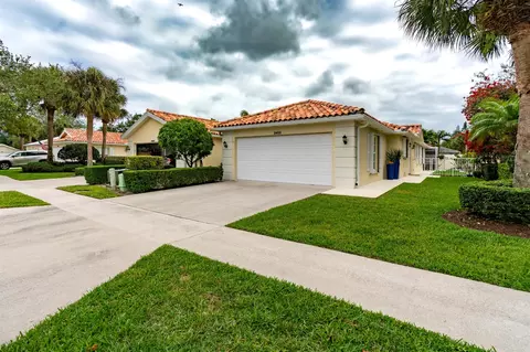 2452 SW Parkside Dr, Palm City, FL 34990