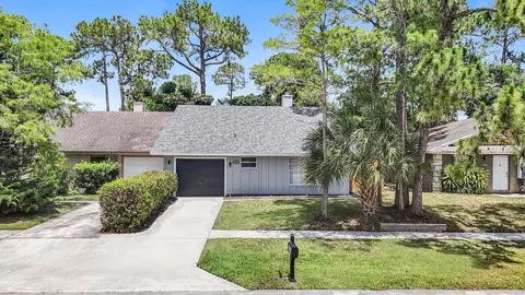 13699 Lavender Ln, Wellington, FL 33414
