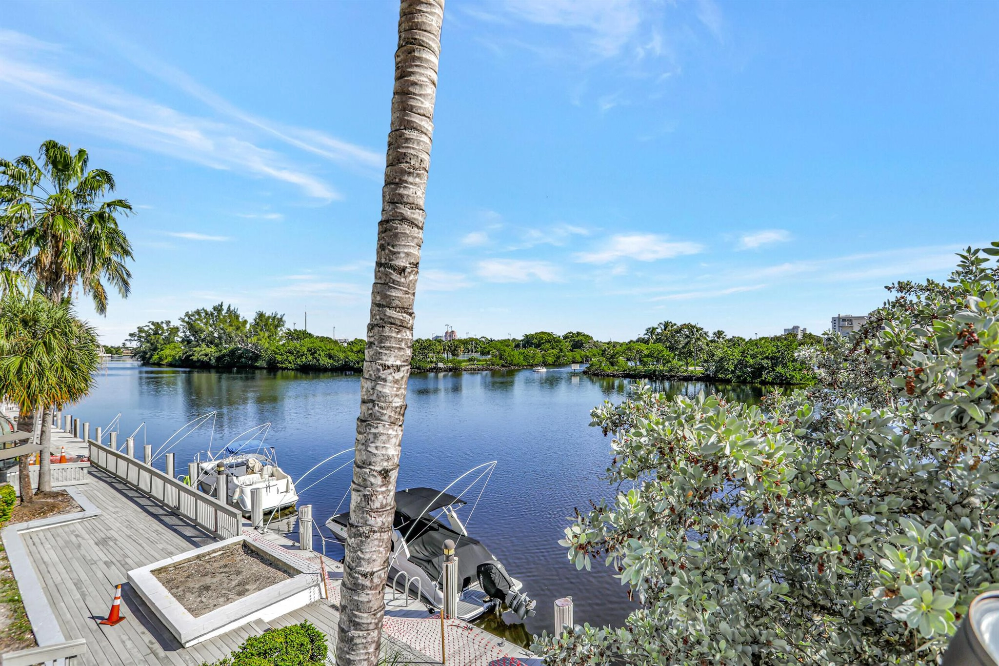 1160 N Federal Hwy Unit 213  