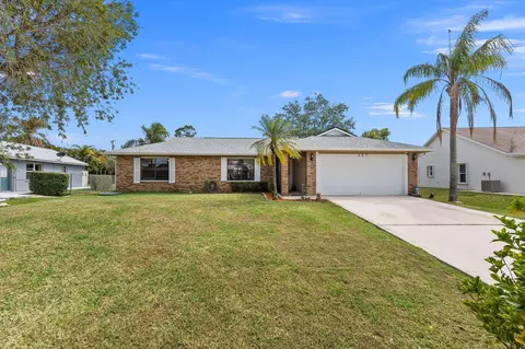 547 SE Cliff Rd, Port Saint Lucie, FL 34984
