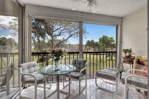 6795 Huntington Ln #205, Delray Beach, FL 33446