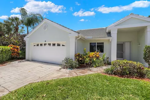 91 Admirals Ct, Palm Beach Gardens, FL 33418