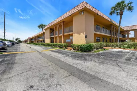 2021 W Woolbright #G202, Boynton Beach, FL 33426