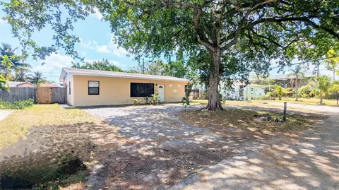 1630 N Cypress, Pompano Beach, FL 33060