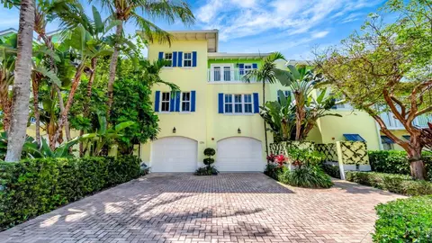 1216 George Bush Blvd, Delray Beach, FL 33483