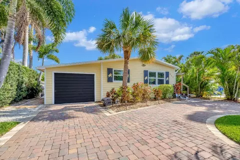 313 3rd St, Jupiter, FL 33458