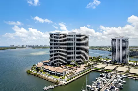 100 Lakeshore Dr #PH57, North Palm Beach, FL 33408