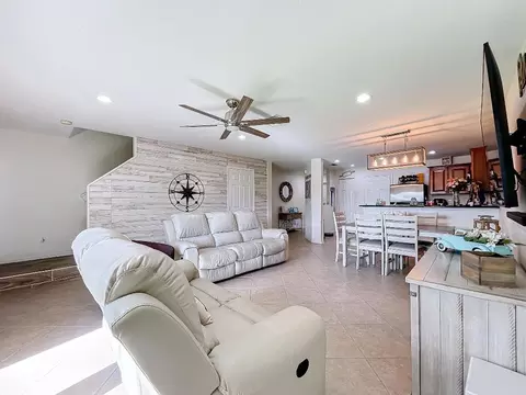 2422 Marshfield Ct, Port Saint Lucie, FL 34953