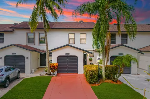 23359 SW 55th Way #E, Boca Raton, FL 33433