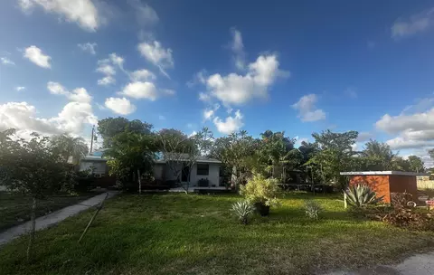 3961 Allison Ct, Lake Worth, FL 33461
