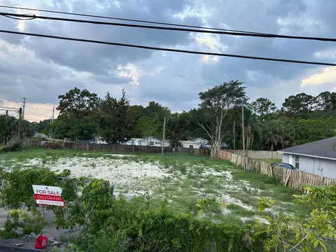 1041 Skees Rd, West Palm Beach, FL 33411