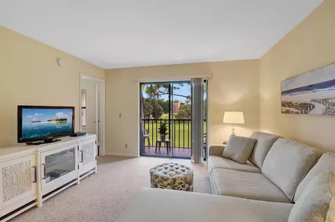7269 Golf Colony Ct #205, Lake Worth, FL 33467