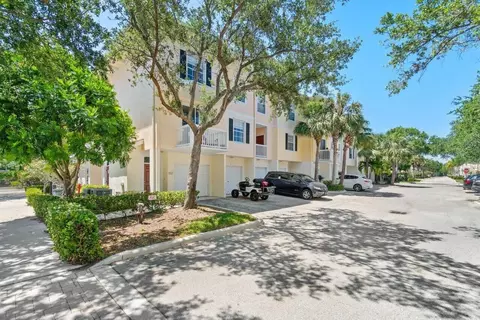 175 Galicia Way #212, Jupiter, FL 33458