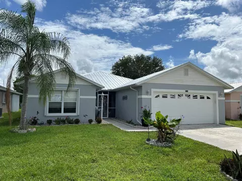6788 Picante Cir, Fort Pierce, FL 34951