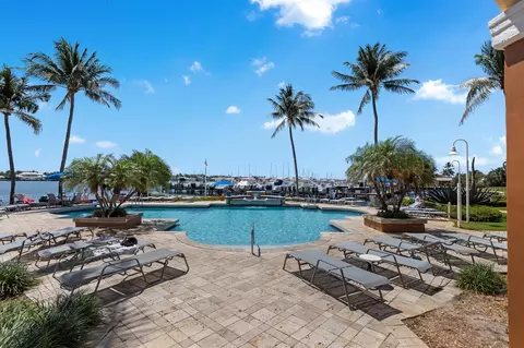 110 Yacht Club Way #108, Hypoluxo, FL 33462