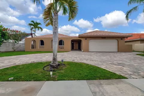 5828 Wind Drift Ln, Boca Raton, FL 33433