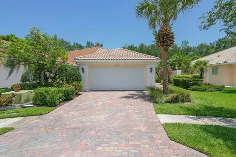 3306 SE Glacier Ter, Hobe Sound, FL 33455
