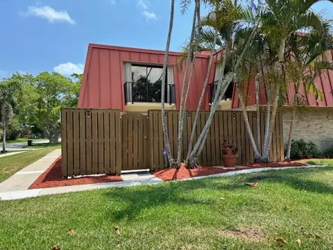 3259 Gardens East Dr #A, Palm Beach Gardens, FL 33410