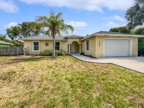 1686 SW Meridian Ave, Port Saint Lucie, FL 34953