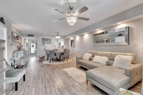 14527 Bonaire Blvd #208, Delray Beach, FL 33446