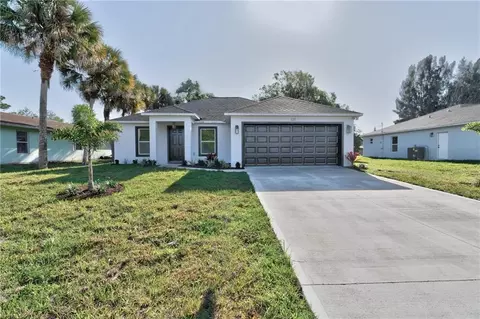 125 N Pine St, Fellsmere, FL 32948