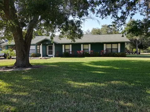 35 Crowngate, Lake Placid, FL 33852