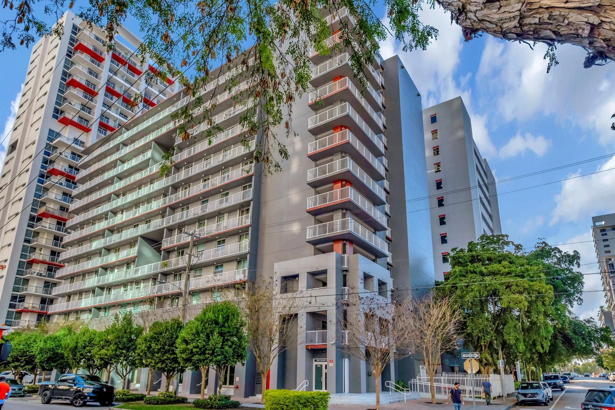 104 SW 9th St Unit 1403  