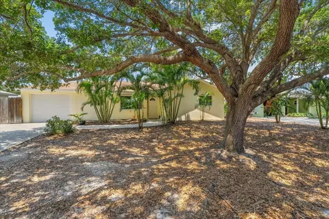 5 E Riverside Dr, Jupiter, FL 33469
