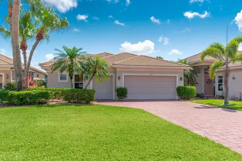 3189 SE Carrick Grn, Port Saint Lucie, FL 34952