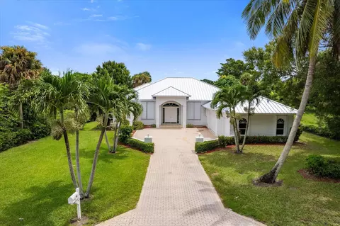 60 N River Rd, Sewalls Point, FL 34996