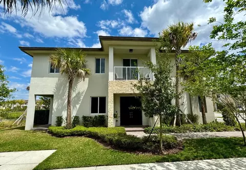 561 Pioneer, Wellington, FL 33414