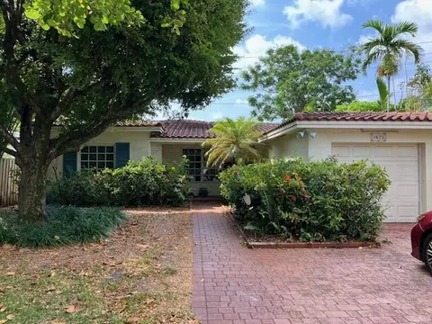 3675 SW 3rd, Miami, FL 33145