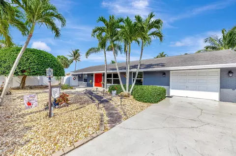 7187 Thompson Rd, Boynton Beach, FL 33426