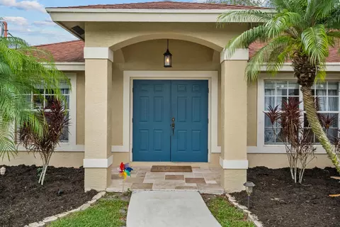 1913 SW Aladdin St, Port Saint Lucie, FL 34953