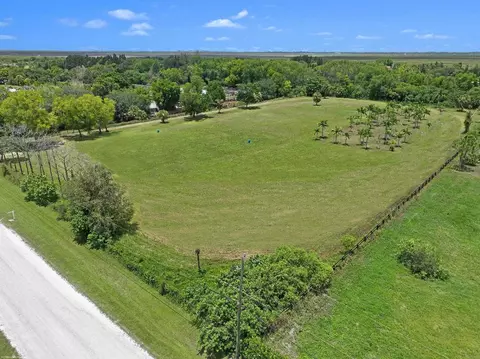 16495 Hollow Tree Ln, Wellington, FL 33470