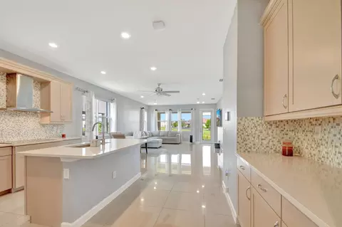 3247 Dunning Dr, Royal Palm Beach, FL 33411