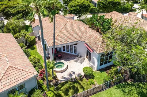 329 Sunset Bay Ln, Palm Beach Gardens, FL 33418