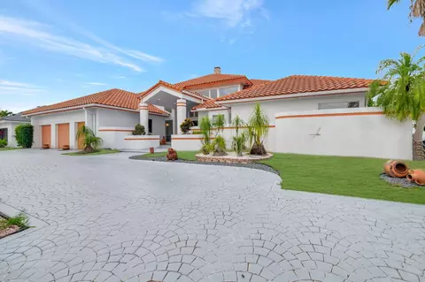 10498 Stonebridge Blvd, Boca Raton, FL 33498