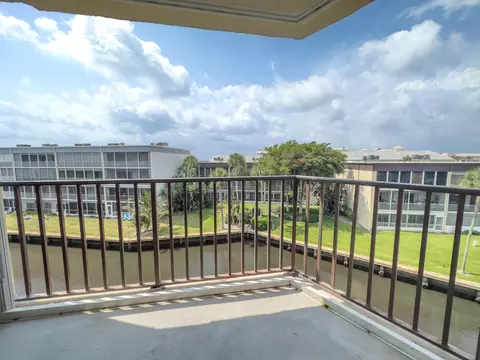 896 N Federal Hwy #425, Lantana, FL 33462
