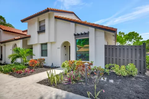 5677 Fox Hollow Dr #A, Boca Raton, FL 33486