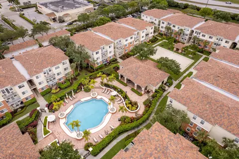 9857 Baywinds Dr #9106, West Palm Beach, FL 33411