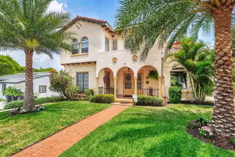 737 Upland Rd, West Palm Beach, FL 33401