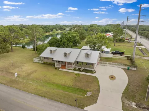 8805 Coquina Ave, Fort Pierce, FL 34951