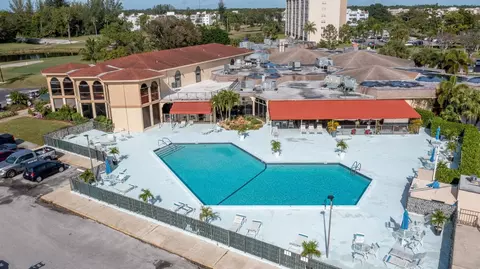 3654 Via Poinciana #506, Lake Worth, FL 33467
