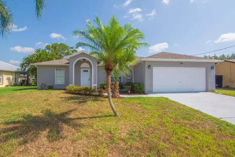 6125 NW East Deville Cir, Port Saint Lucie, FL 34986