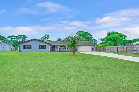 6011 Pinetree, Fort Pierce, FL 34982