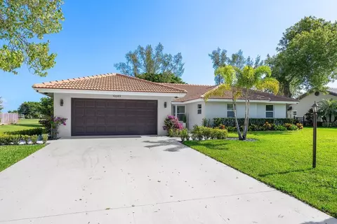 4669 Bucida Rd, Boynton Beach, FL 33436