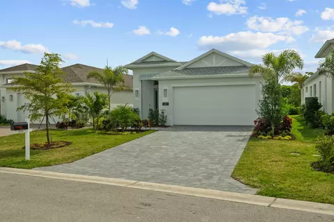 2187 Falls Mnr, Vero Beach, FL 32967